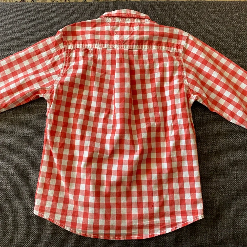 ⭐️ Tommy Hilfiger Kids Red & White Checkered Button-Up Shirt, Boys 7, Gingham